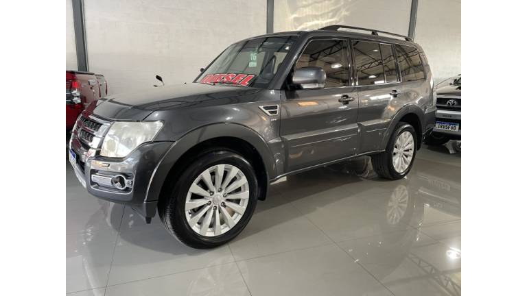 MITSUBISHI - PAJERO FULL - 2016/2016 - Cinza - R$ 168.000,00