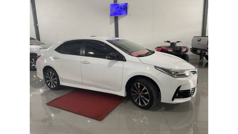 TOYOTA - COROLLA - 2018/2018 - Branca - R$ 102.000,00