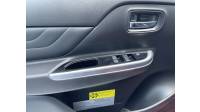 MITSUBISHI - L200 TRITON - 2023/2023 - Vermelha - R$ 220.000,00