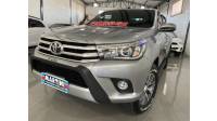 TOYOTA - HILUX - 2018/2018 - Prata - R$ 195.000,00