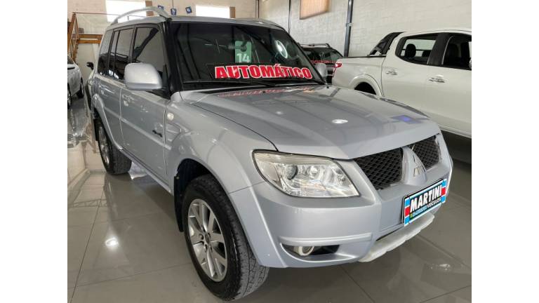 MITSUBISHI - PAJERO TR4 - 2014/2014 - Prata - R$ 68.000,00