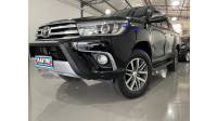 TOYOTA - HILUX - 2017/2017 - Preta - R$ 189.900,00