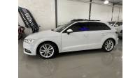 AUDI - A3 - 2014/2014 - Branca - R$ 87.000,00