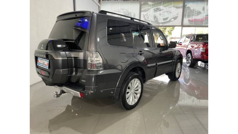 MITSUBISHI - PAJERO FULL - 2016/2016 - Cinza - R$ 168.000,00