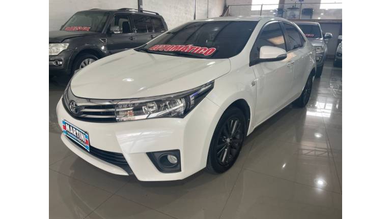 TOYOTA - COROLLA - 2015/2015 - Branca - R$ 89.900,00