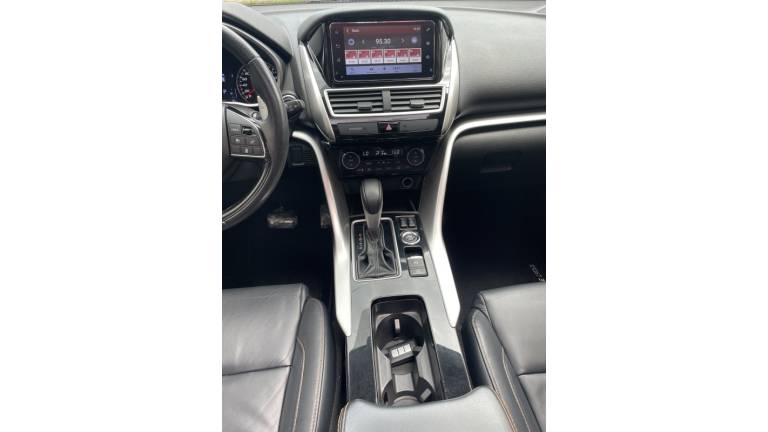 MITSUBISHI - ECLIPSE CROSS - 2019/2019 - Prata - R$ 112.900,00