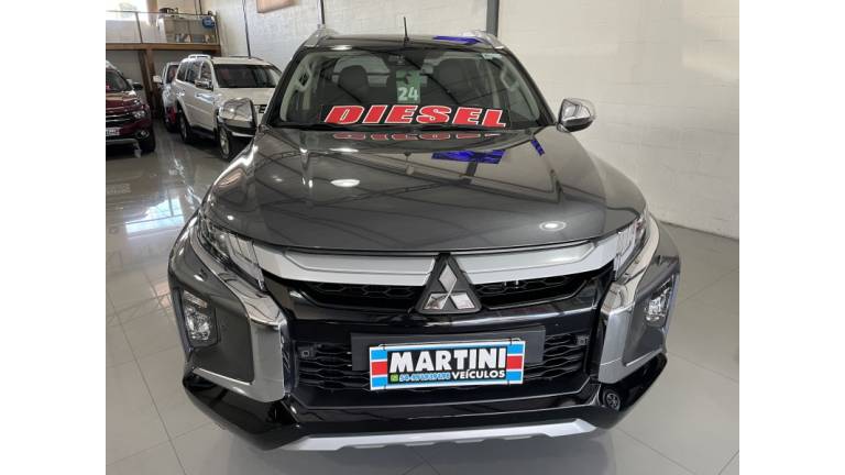 MITSUBISHI - L200 TRITON - 2024/2024 - Cinza - R$ 237.000,00