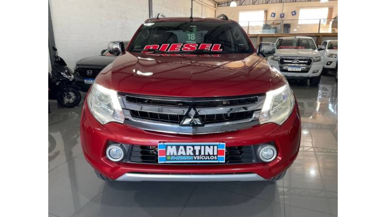 MITSUBISHI - L200 TRITON - 2018/2018 - Vermelha - R$ 148.900,00
