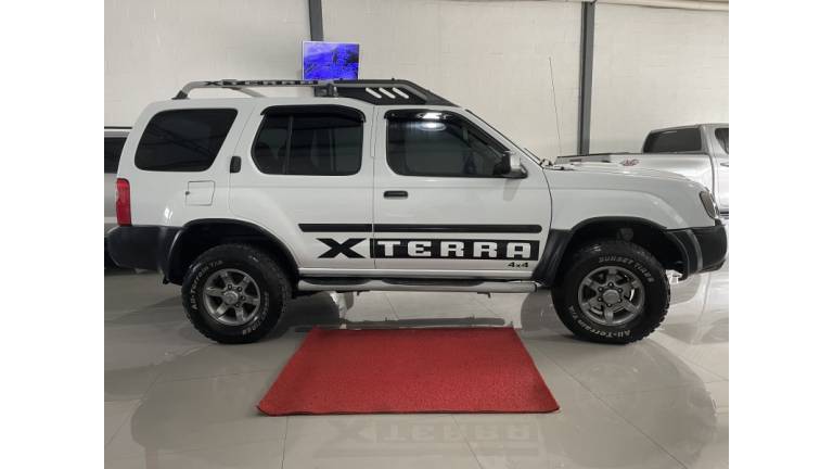 NISSAN - XTERRA - 2003/2004 - Branca - R$ 75.000,00