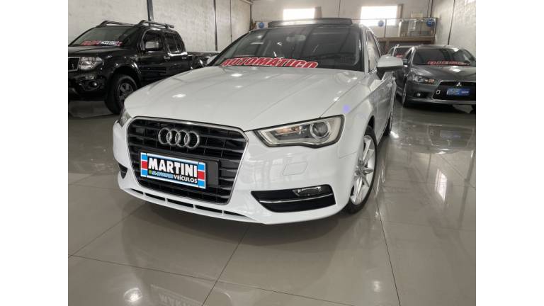 AUDI - A3 - 2014/2014 - Branca - R$ 87.000,00