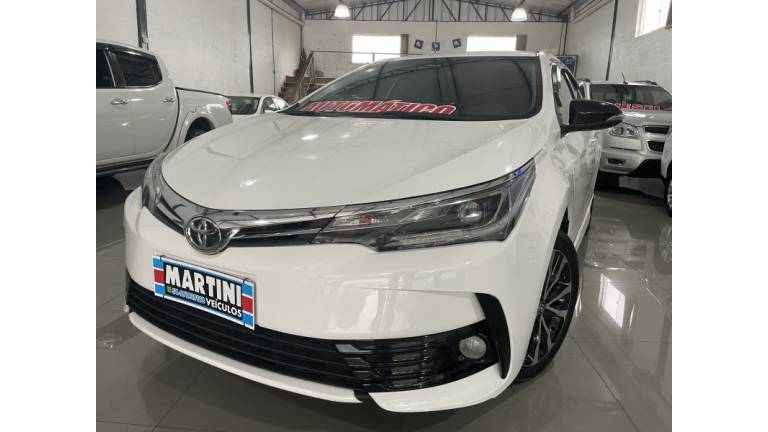 TOYOTA - COROLLA - 2018/2018 - Branca - R$ 102.000,00