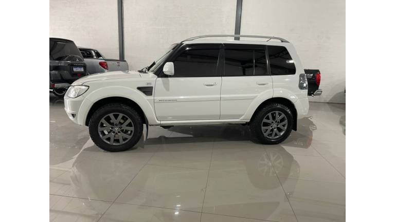 MITSUBISHI - PAJERO TR4 - 2014/2014 - Branca - R$ 61.900,00