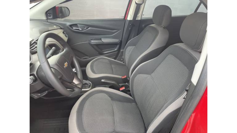 CHEVROLET - PRISMA - 2015/2015 - Vermelha - R$ 49.800,00