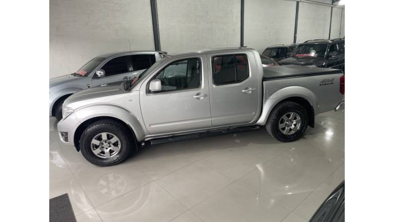 NISSAN - FRONTIER - 2016/2016 - Prata - R$ 103.900,00