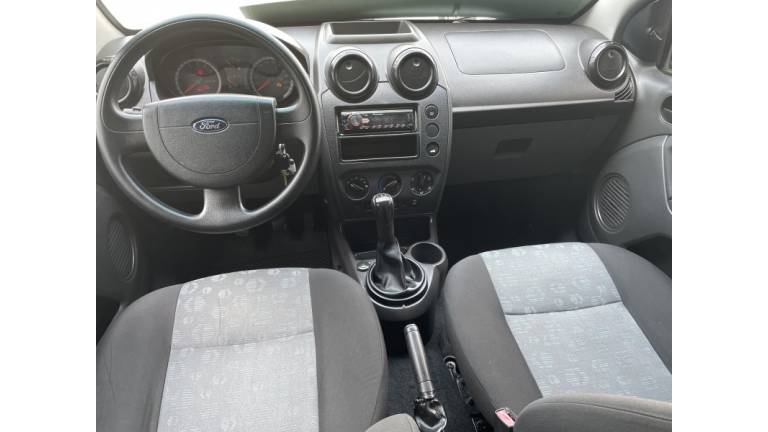 FORD - FIESTA - 2011/2011 - Preta - R$ 31.900,00