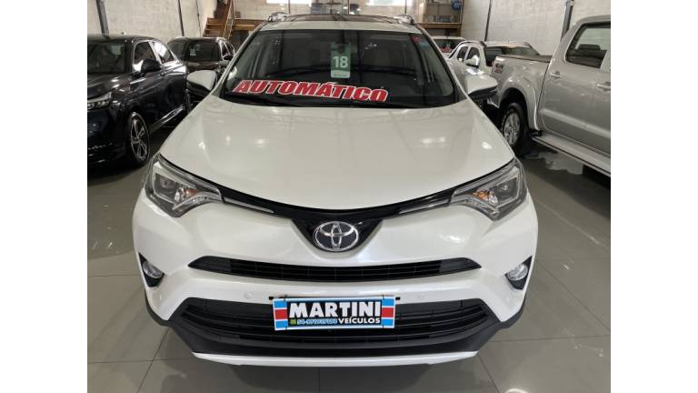 TOYOTA - RAV4 - 2018/2018 - Branca - R$ 125.000,00