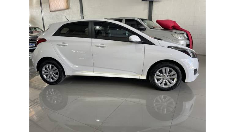 HYUNDAI - HB20 - 2019/2019 - Branca - R$ 56.900,00
