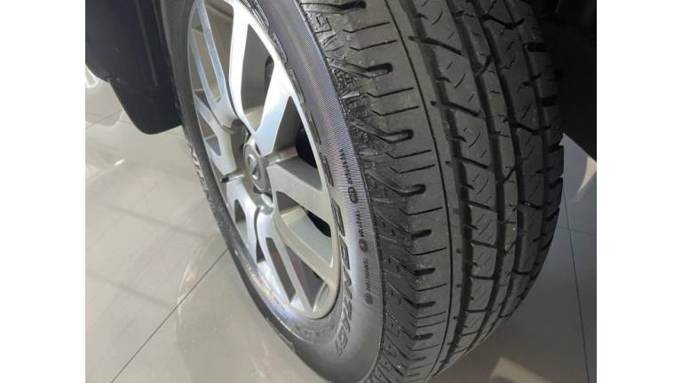 NISSAN - FRONTIER - 2014/2014 - Preta - R$ 104.900,00