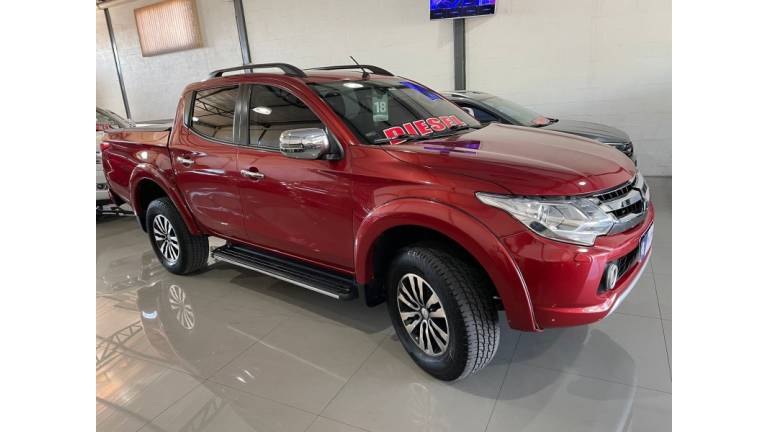 MITSUBISHI - L200 TRITON - 2018/2018 - Vermelha - R$ 148.900,00