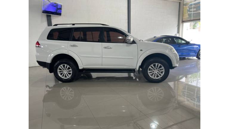 MITSUBISHI - PAJERO DAKAR - 2015/2015 - Branca - R$ 133.900,00