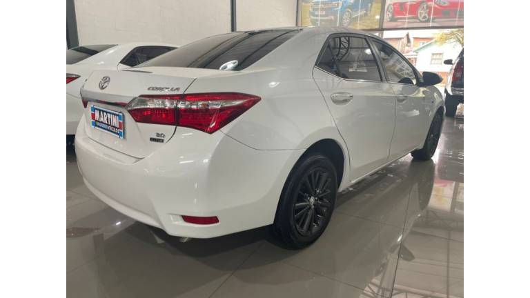 TOYOTA - COROLLA - 2015/2015 - Branca - R$ 89.900,00