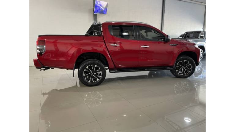 MITSUBISHI - L200 TRITON - 2023/2023 - Vermelha - R$ 220.000,00