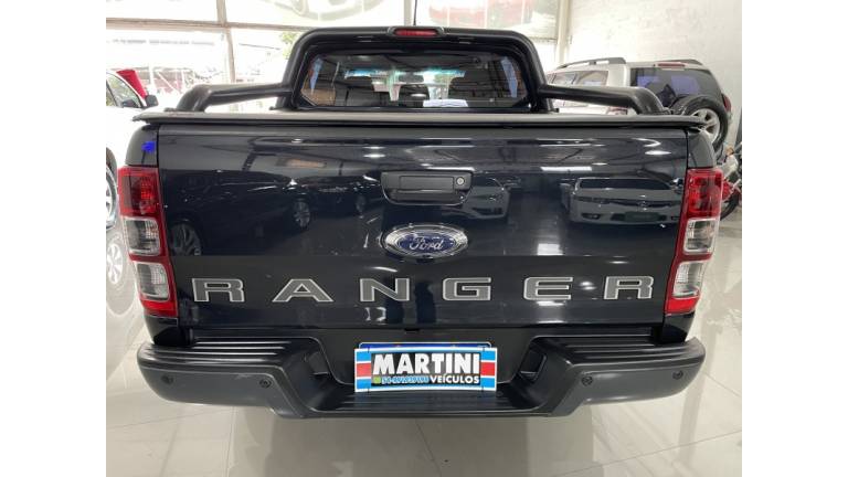 FORD - RANGER - 2021/2021 - Preta - R$ 175.000,00