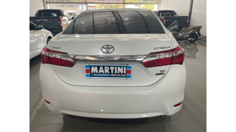TOYOTA - COROLLA - 2015/2015 - Branca - R$ 89.900,00