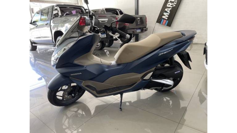 HONDA - PCX - 2024/2024 - Azul - R$ 21.500,00