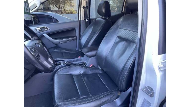 FORD - RANGER - 2019/2019 - Branca - R$ 148.900,00