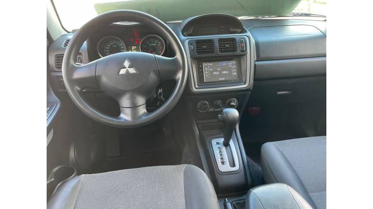 MITSUBISHI - PAJERO TR4 - 2014/2014 - Prata - R$ 68.000,00