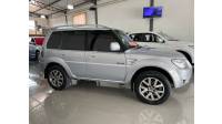 MITSUBISHI - PAJERO TR4 - 2014/2014 - Prata - R$ 68.000,00