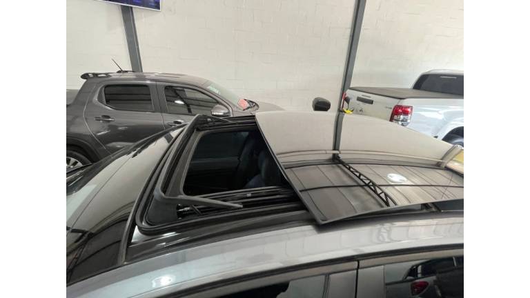 VOLKSWAGEN - JETTA - 2021/2021 - Cinza - R$ 165.900,00