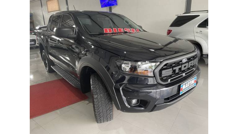 FORD - RANGER - 2021/2021 - Preta - R$ 175.000,00