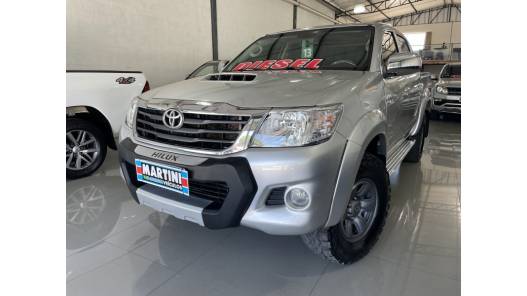 TOYOTA - HILUX - 2013/2013 - Prata - R$ 112.900,00