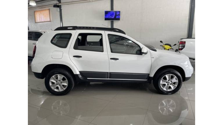 RENAULT - DUSTER - 2017/2017 - Branca - R$ 61.900,00