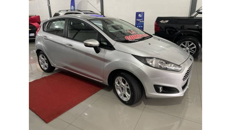 FORD - FIESTA - 2017/2017 - Prata - R$ 54.900,00