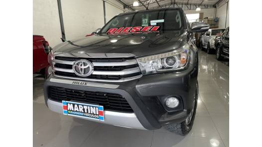 TOYOTA - HILUX - 2017/2017 - Cinza - R$ 187.000,00