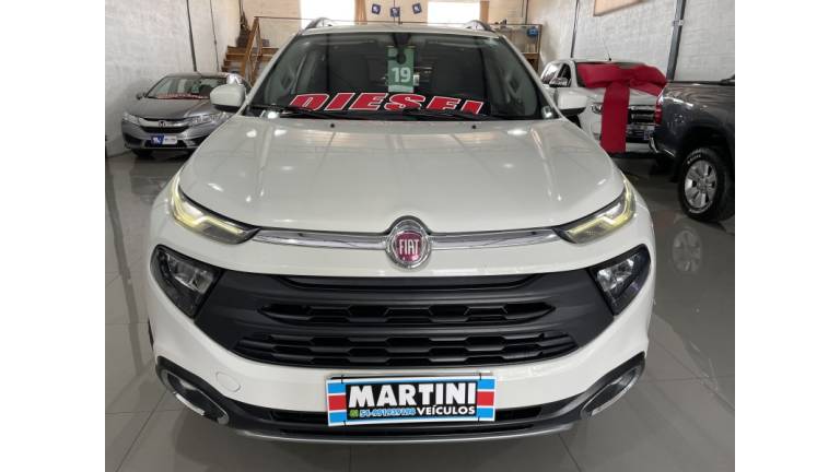 FIAT - TORO - 2019/2019 - Branca - R$ 103.900,00