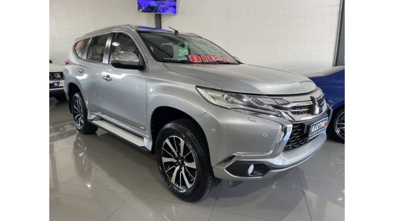 MITSUBISHI - PAJERO SPORT - 2020/2020 - Prata - R$ 219.900,00