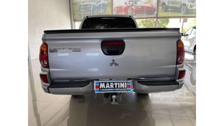 MITSUBISHI - L200 TRITON - 2013/2013 - Prata - R$ 103.900,00